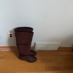 Superb cute burgundy boots 😍❤️😍